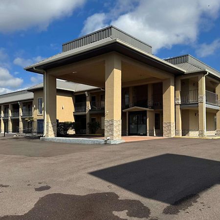 Super 8 By Wyndham Jackson Ms Otel Dış mekan fotoğraf