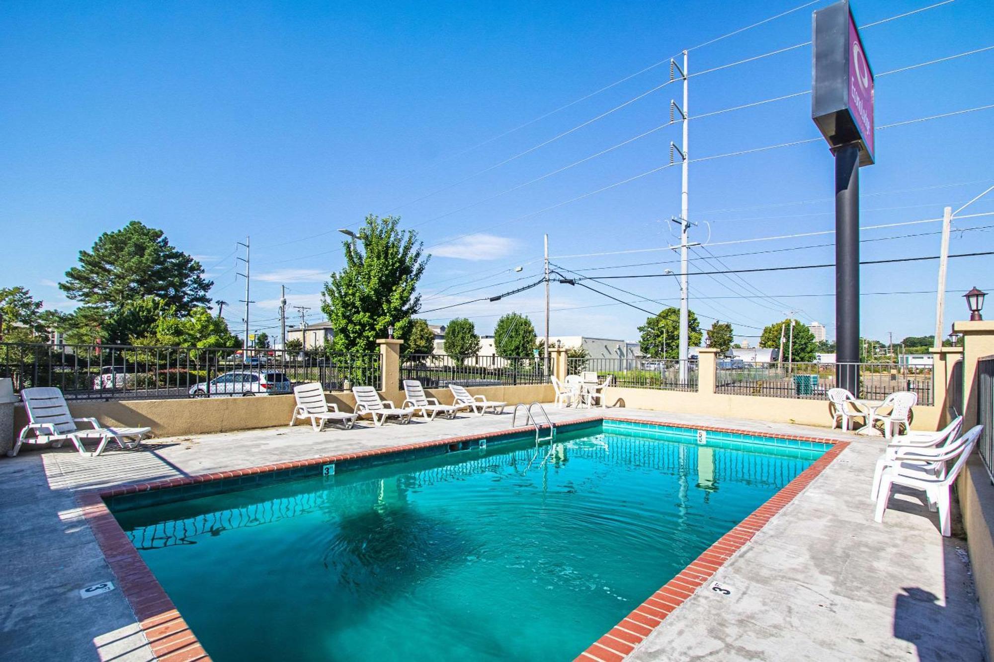 Super 8 By Wyndham Jackson Ms Otel Dış mekan fotoğraf