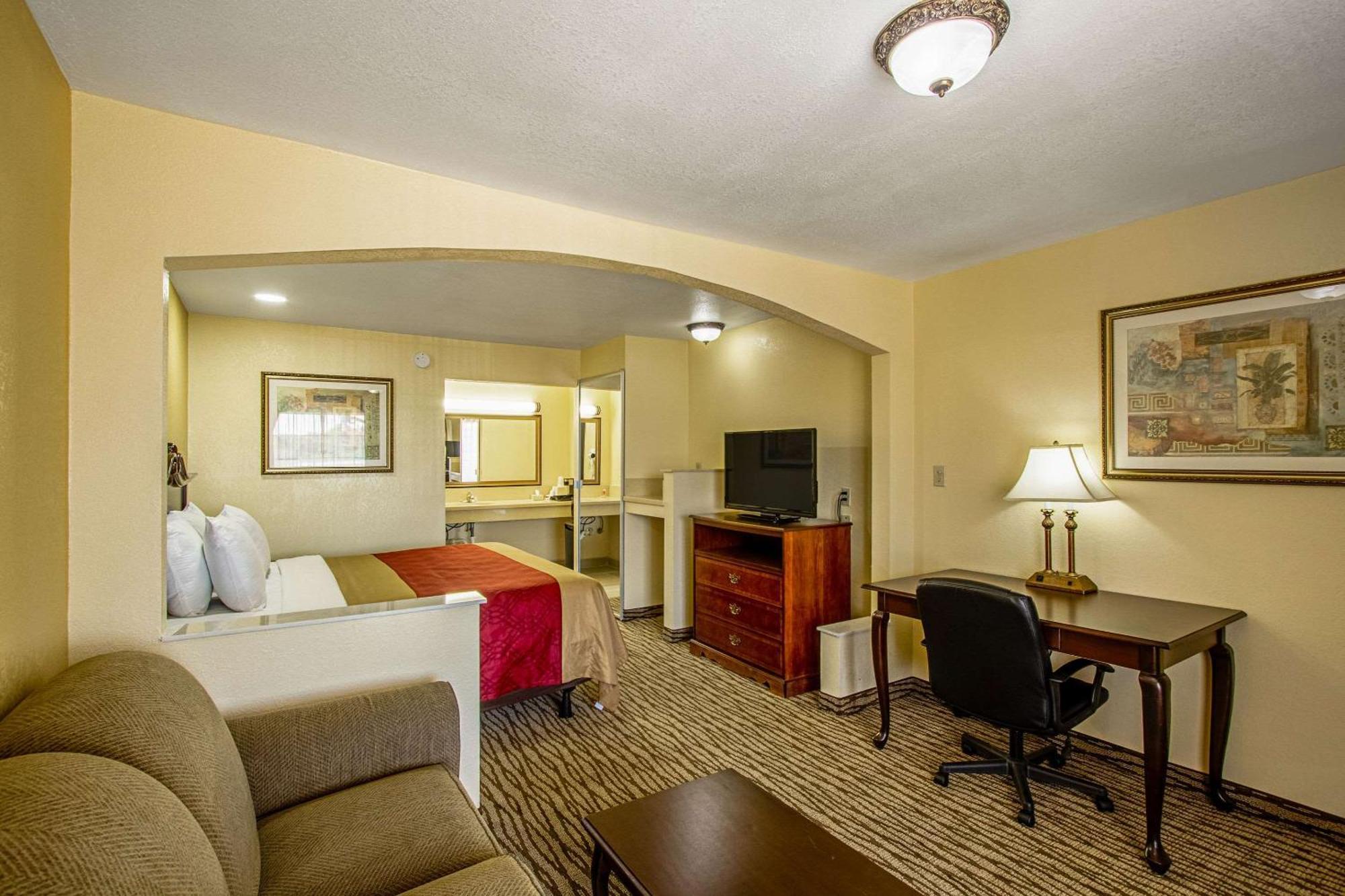 Super 8 By Wyndham Jackson Ms Otel Dış mekan fotoğraf