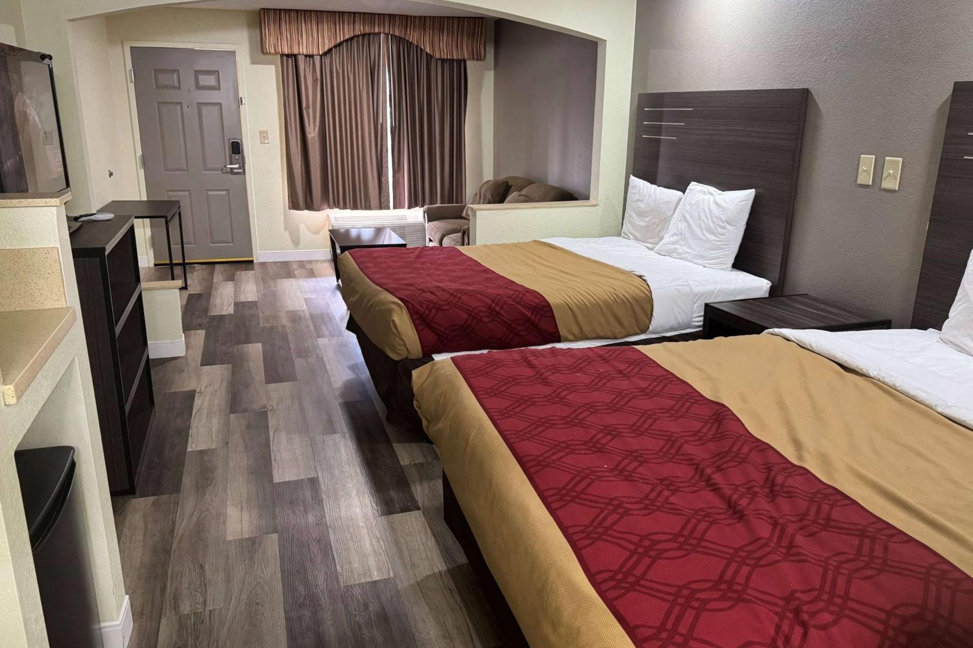 Super 8 By Wyndham Jackson Ms Otel Dış mekan fotoğraf