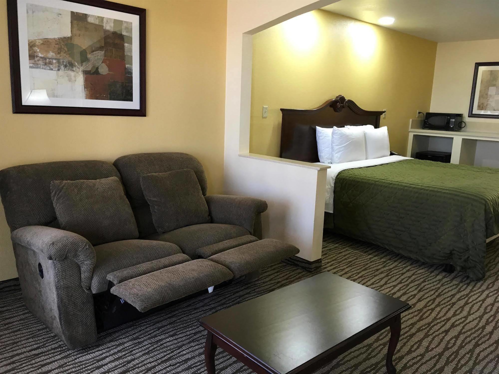 Super 8 By Wyndham Jackson Ms Otel Dış mekan fotoğraf